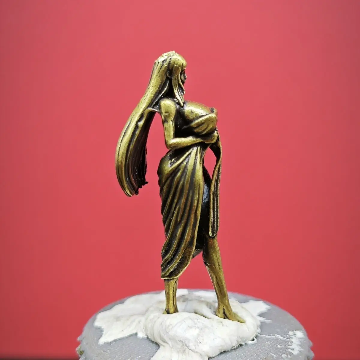 Beautiful Girl with Full Figure Long Legs Big Breasts Long Dress Beauty Model 1/43 Scale Miniature White Model Statue Decoration