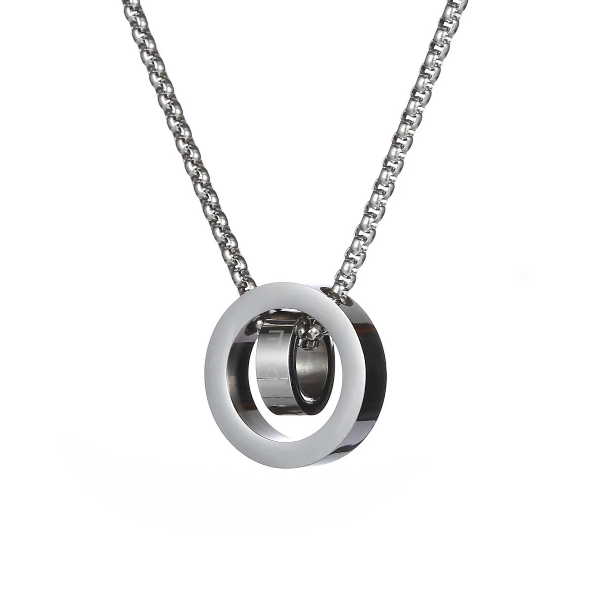 

Urban hip-hop heart pendant necklace, diamond-cut double-ring choker, couple's jewelry, perfect for birthdays/anniversaries.