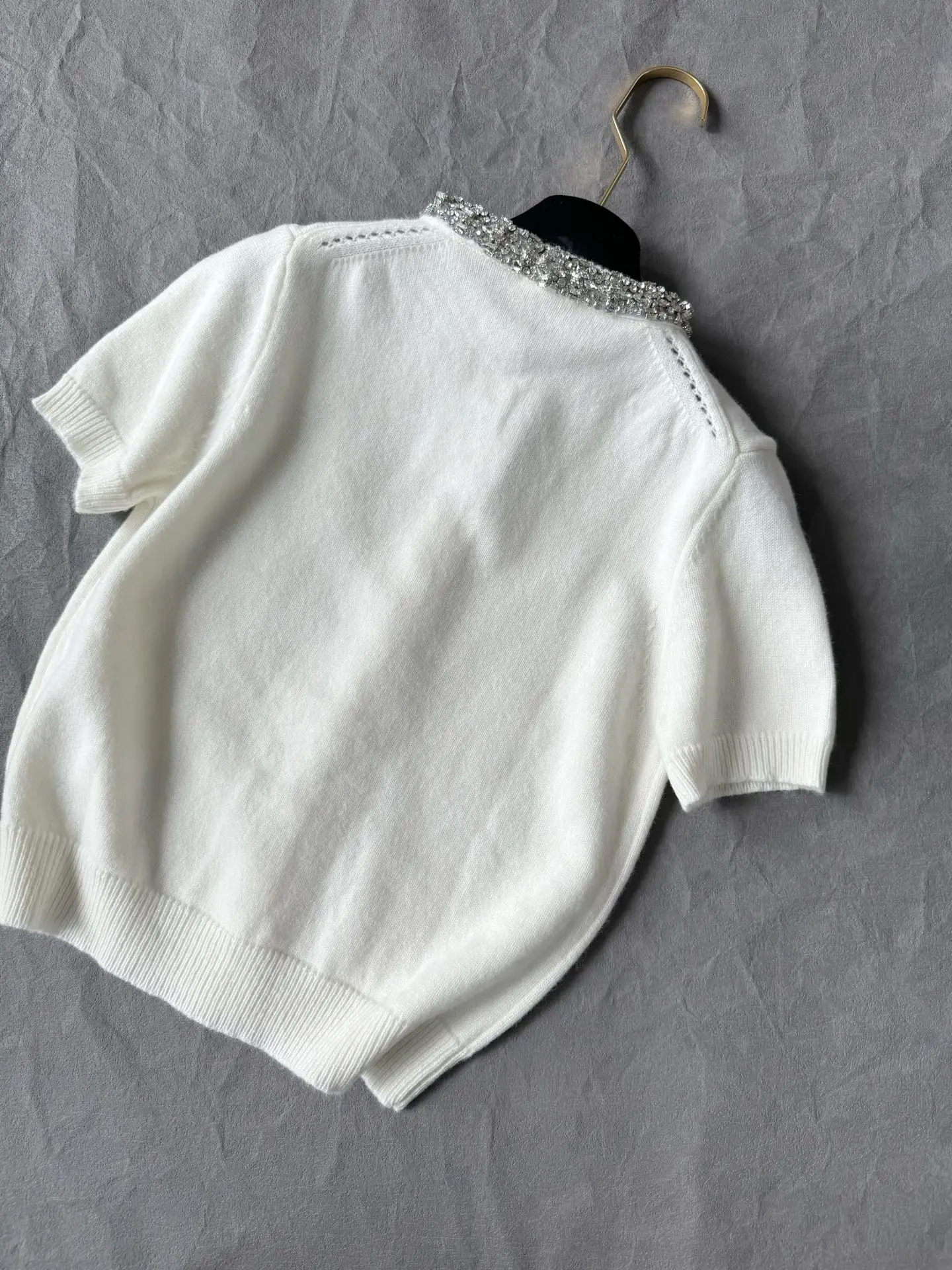 Purely handmade three-dimensional diamond collar white moonlight cashmere short sleeves