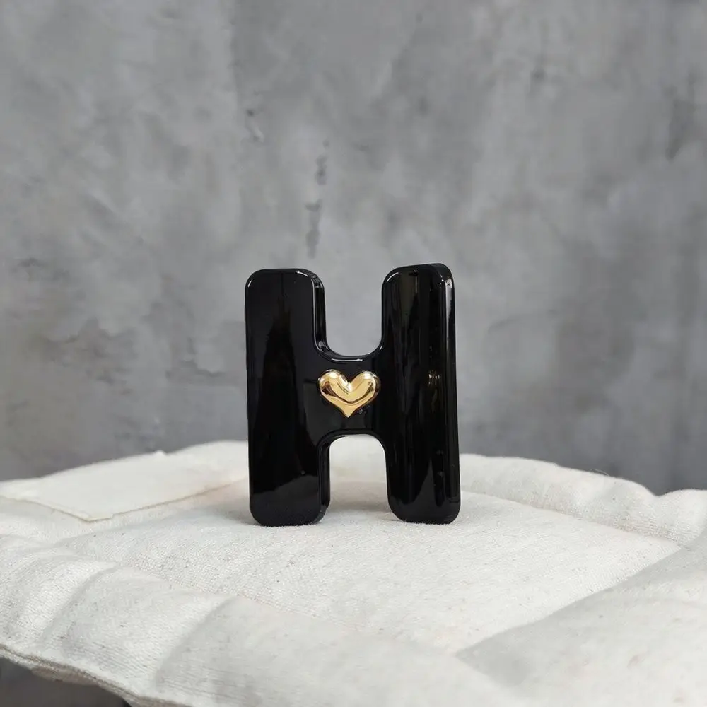 nouvelle-pince-a-cheveux-en-forme-de-cœur-2026-petites-barrettes-metalliques-epingles-a-frange-accessoires-elegants-et-doux-pour-femmes-outils-de-coiffure-quotidienne