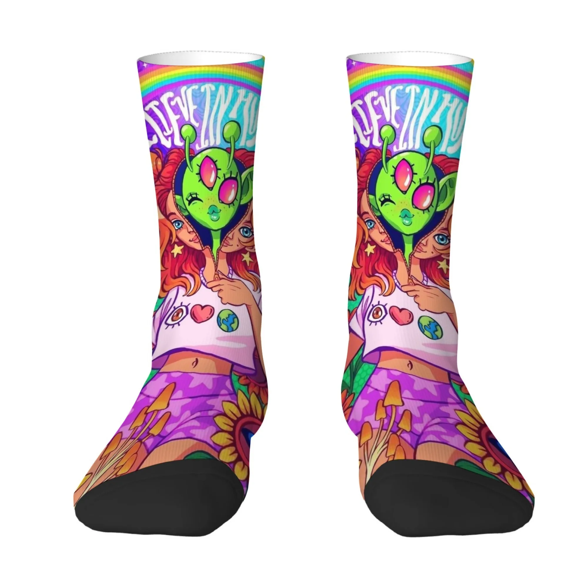 Fantasy Alien Girl Print Men's Socks Quirky Fun Novel Casual Outdoor Cycling Socks Breathable Comfortable Non-Slip Socks