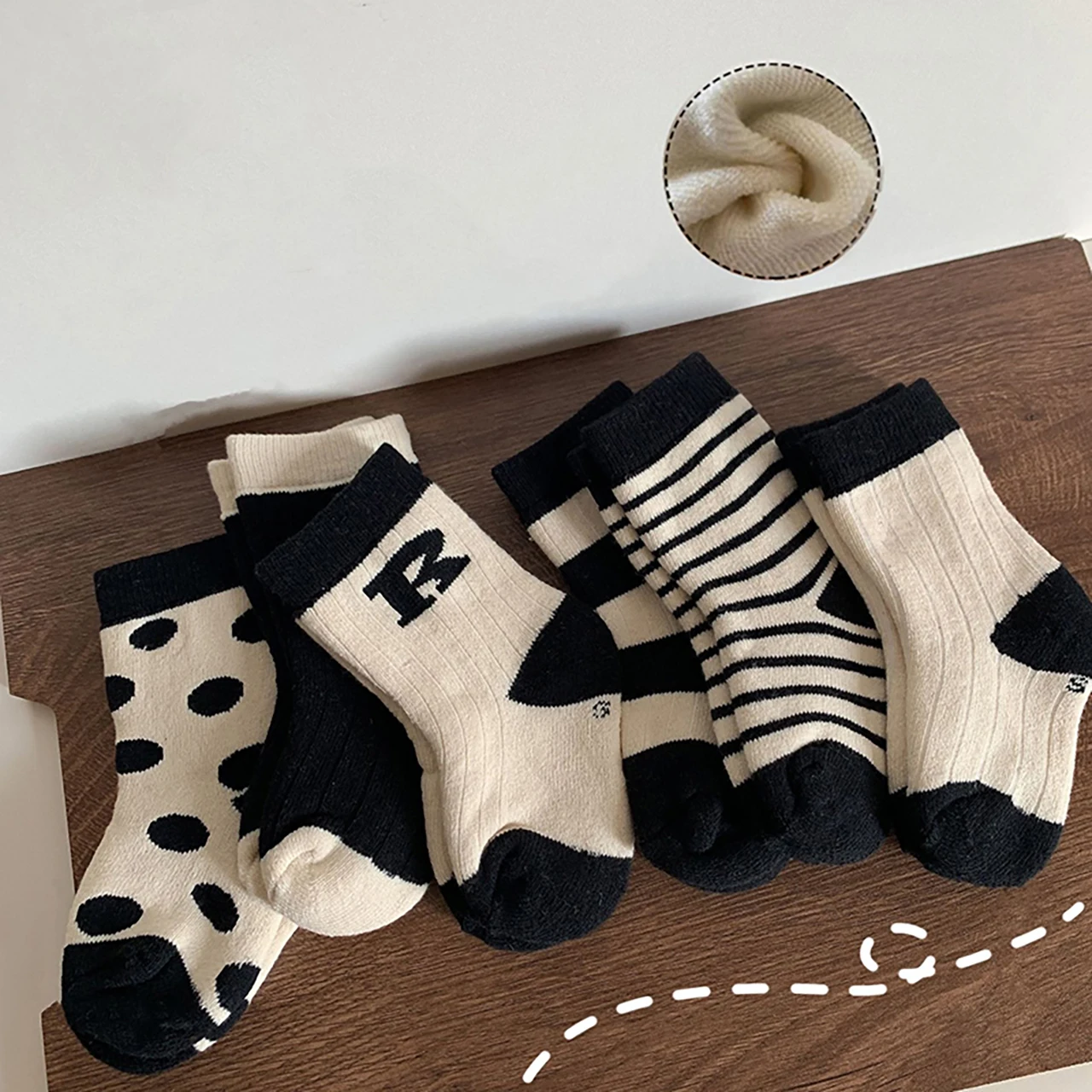 

Черно-белые полосатые хлопковые носки, весенне-осенние детские носки средней длины, впитывающие пот, дышащие детские спортивные носки, От 0 до 3 лет