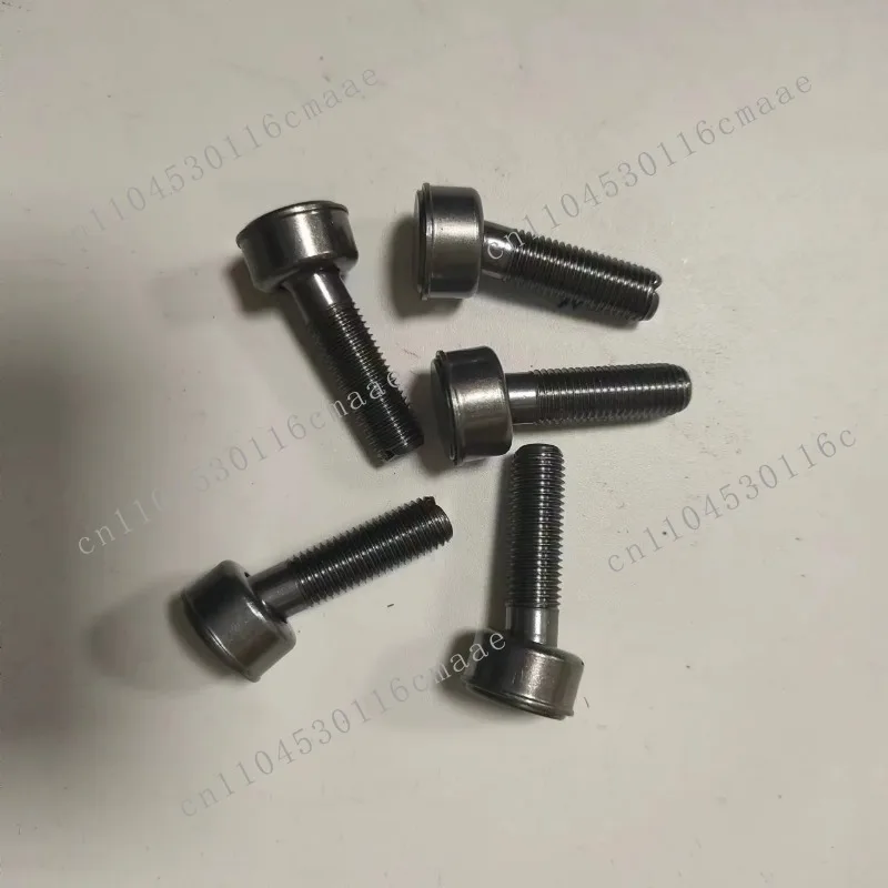 VHS137091030 SK250-8 SK350-8 J05E J08E Valve adjustment screws for excavator parts