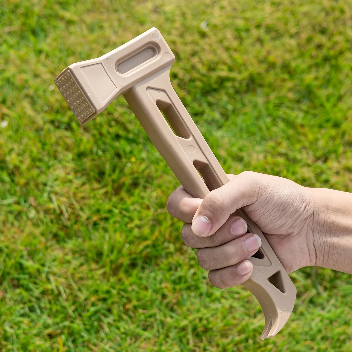 Multifunctional Lightweight Camping Hammer, Tent Peg Tool Built‑in Bottle Opener for Outdoor Road Trip Emergency Use