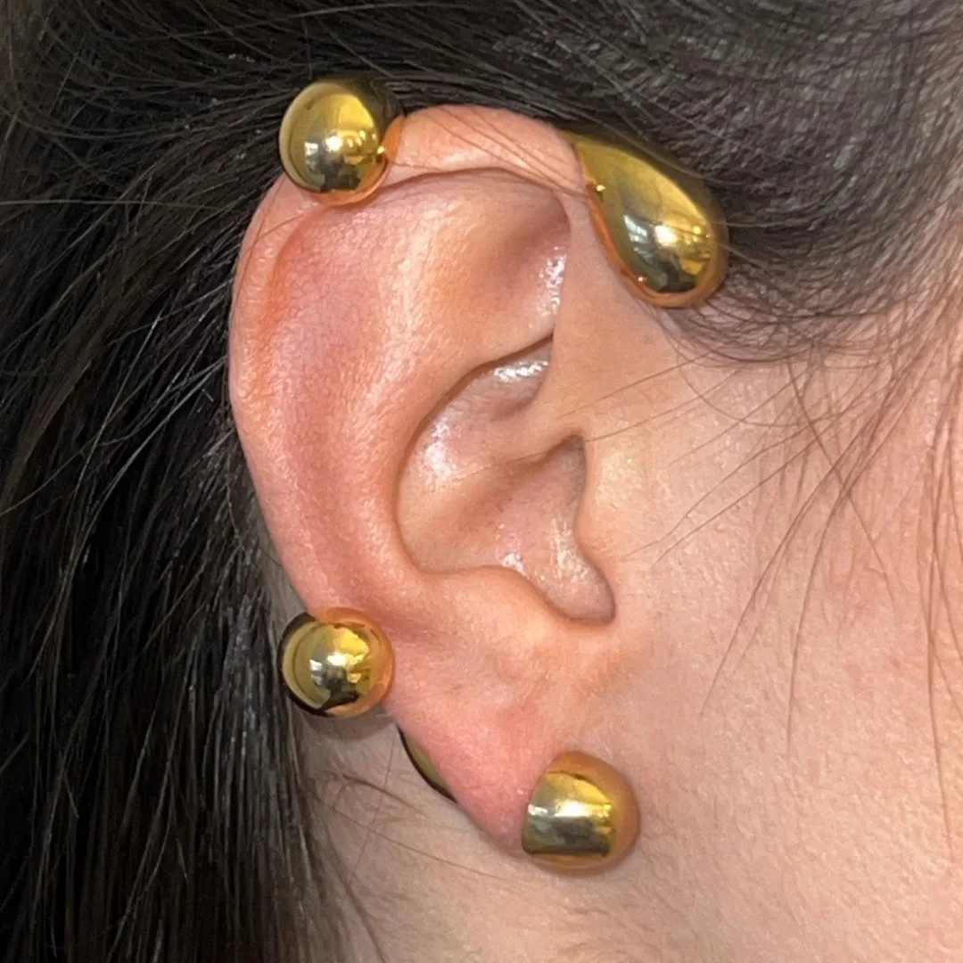 

2025 trendy classic brand European and American popular personality round bead earrings party light luxury fashion design gift