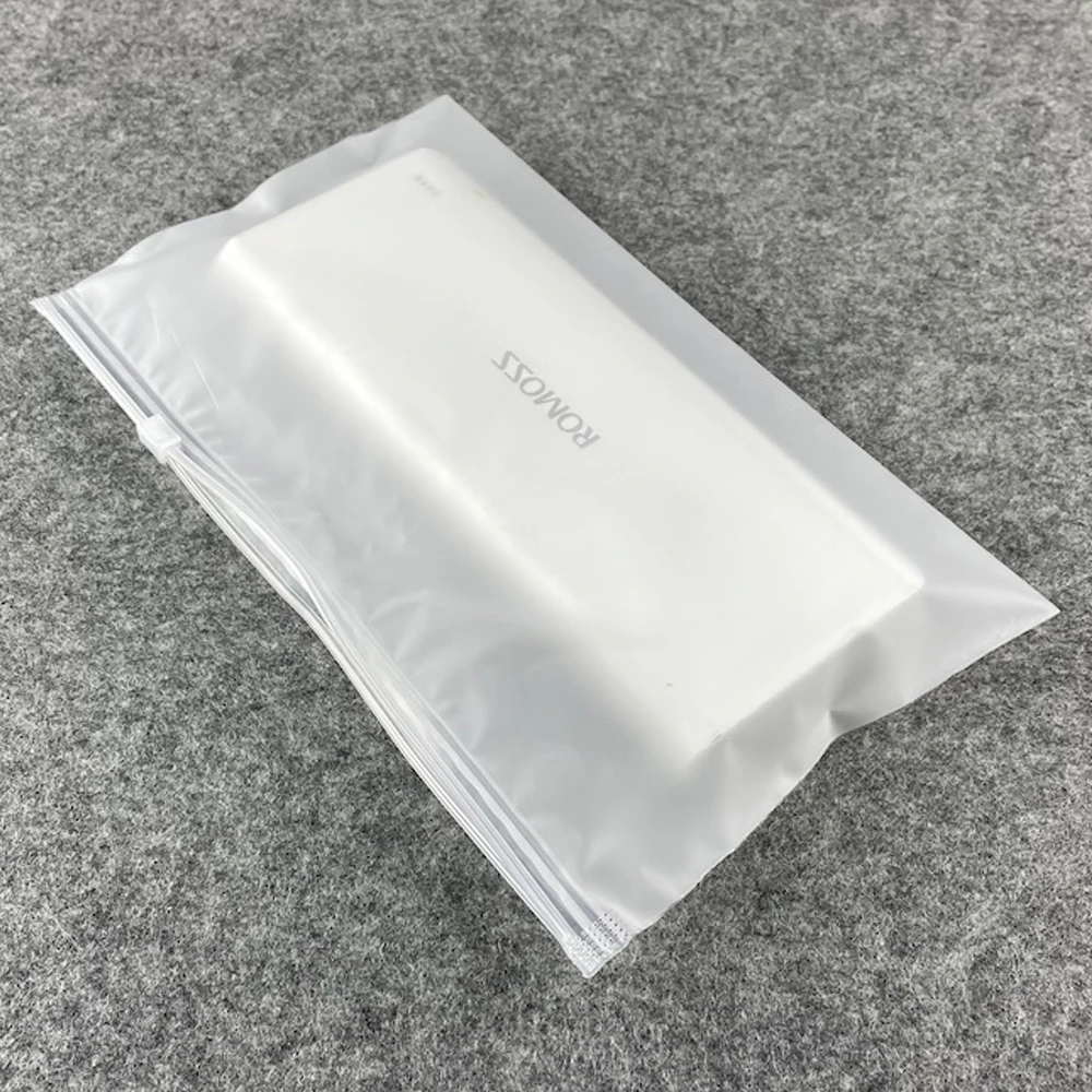 Slide Zip Lock Underwear Storage Bags Horizontal Matte Clear Plastic Package Bags Travel Seal Bags  Reclosable CPE Flat Pouches