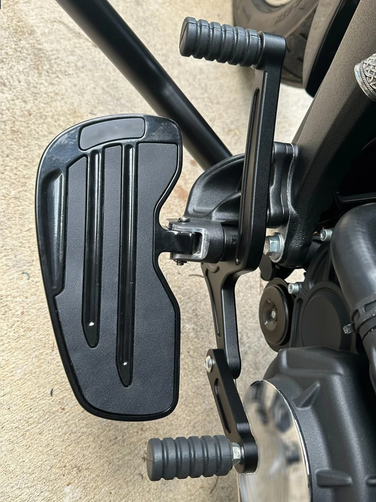 Wymienne dźwignie zmiany biegów (pięta/palec) pasujące do Indian Scout / Scout Sixty / Scout Bobber 2015-2022 — 2
