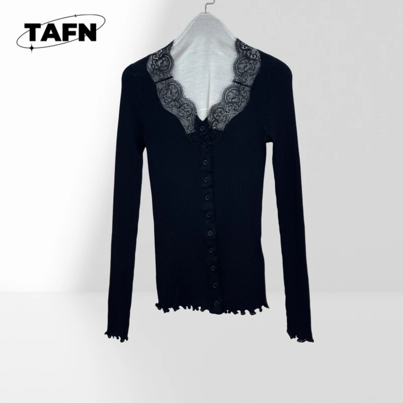 

25 Retro Style Cashmere Cardigan – Luxurious Warmth for Casual Settings Luxurious Warmth for Everyday Wear in 2025 AI0325