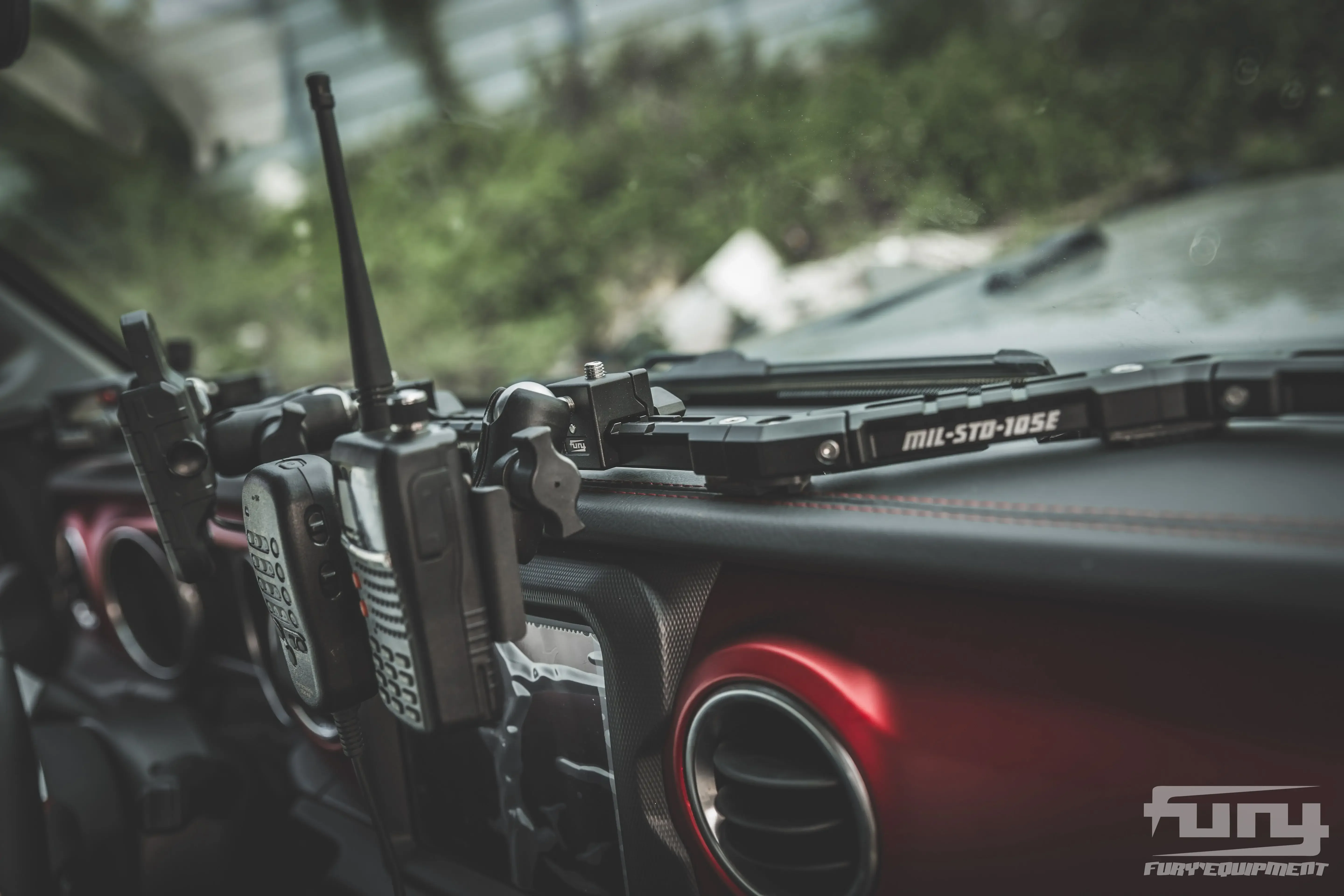 TLF  Fury 2018+ Accessories Aluminum Collection Version Central Control Guide Rail for wrangler JL