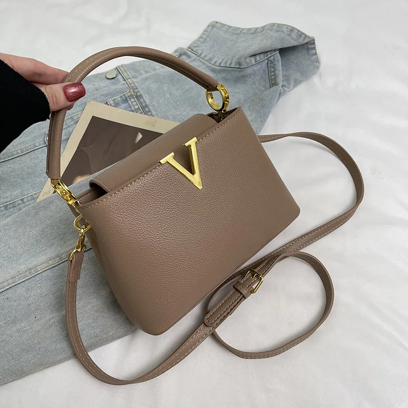 

Trendy Women's Bag - Crossbody & Shoulder Multi-Way Purse, Handheld Tote,Stylish Designer Handbag, Spacious Work Bag for Women‌