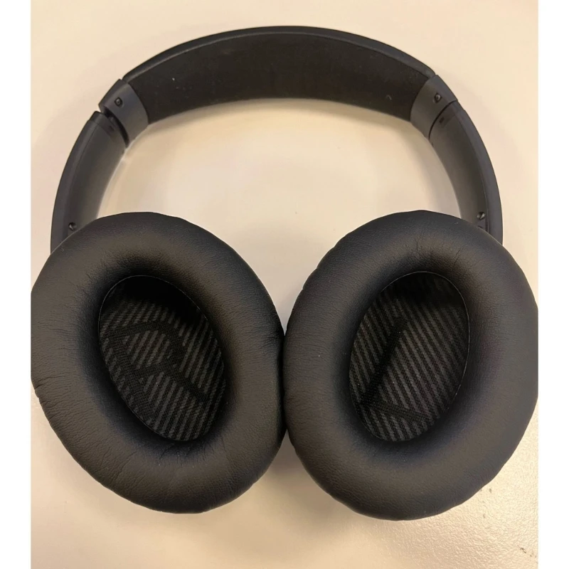 قطع إسفنجية للاستبدال وسادات أذن من الجلد لحماية الأذن من Bose QuietComfort A2E QC15 QC25 وسادات أذن لسماعات الرأس مزودة بأكمام
