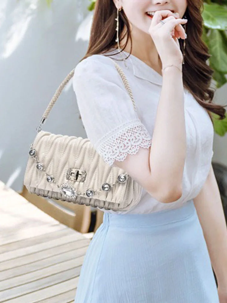 بلورات الموضة مزينة التجاعيد بولي PU حقائب جلدية مبطن حقيبة كتف المرأة رفرف سلسلة حقيبة يد كروسبودي