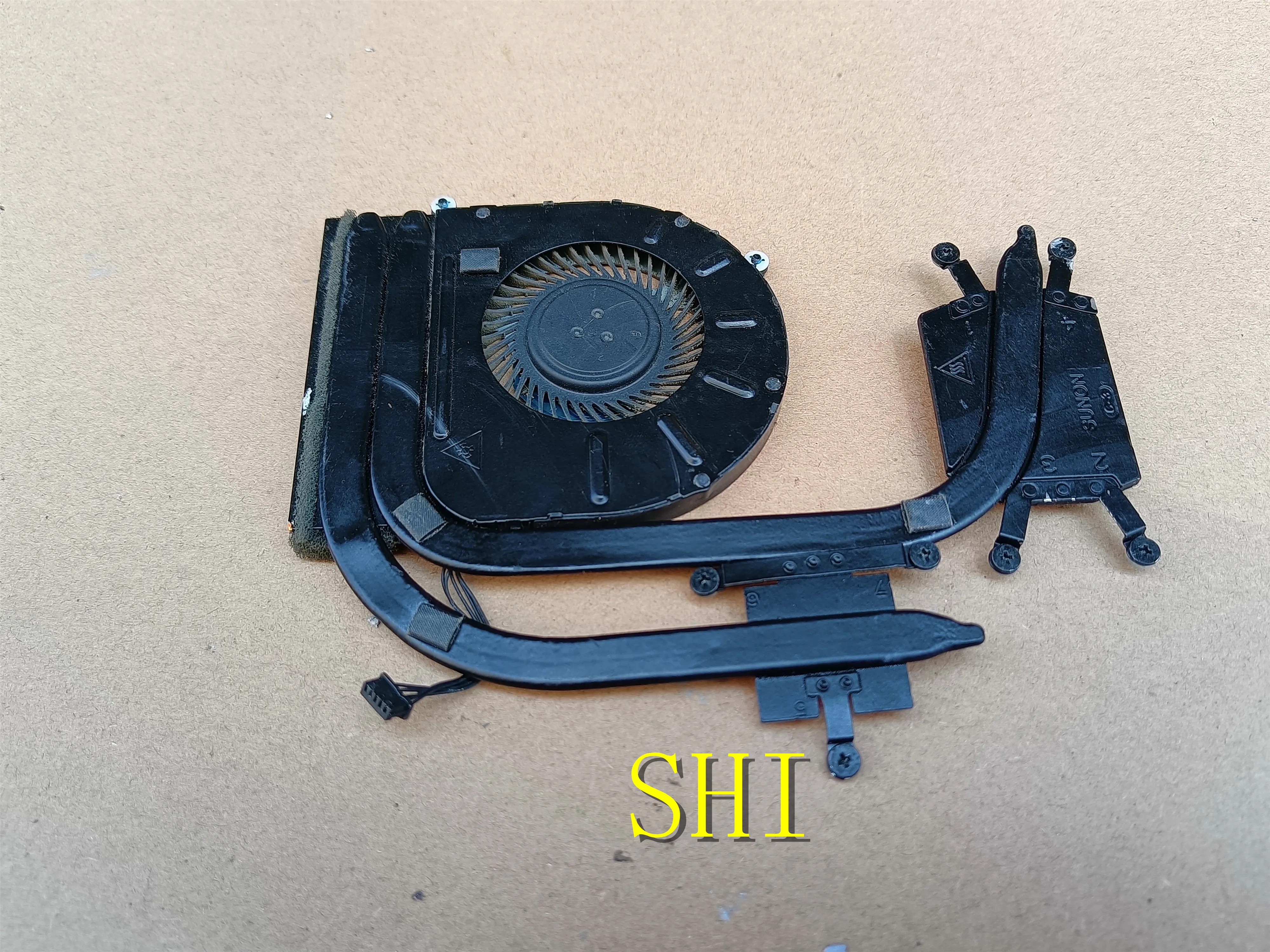 

Used FOR Original CPU Cooling Fan For Lenovo ThinkPad E450 E450C Cooler Radiator&Fan 00HN677