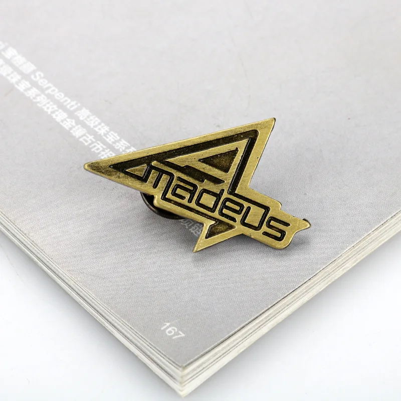 Cartoon Steins Gate Badge Brooches Pins Amadeus Makise Kurisu Labmen The Fate of The Stone Metal Pins Women Men Bag Shirt Gift
