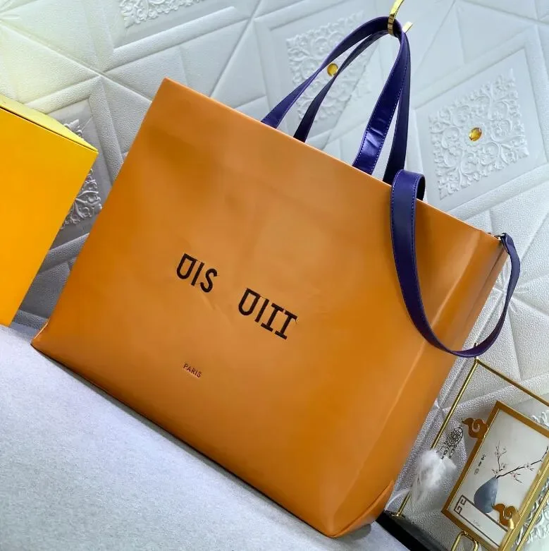 

wholesale price Luxury Leather Tote Handbag Minimalist Shopper Bag Large Capacity Women Travel Shoulder Bag Designer