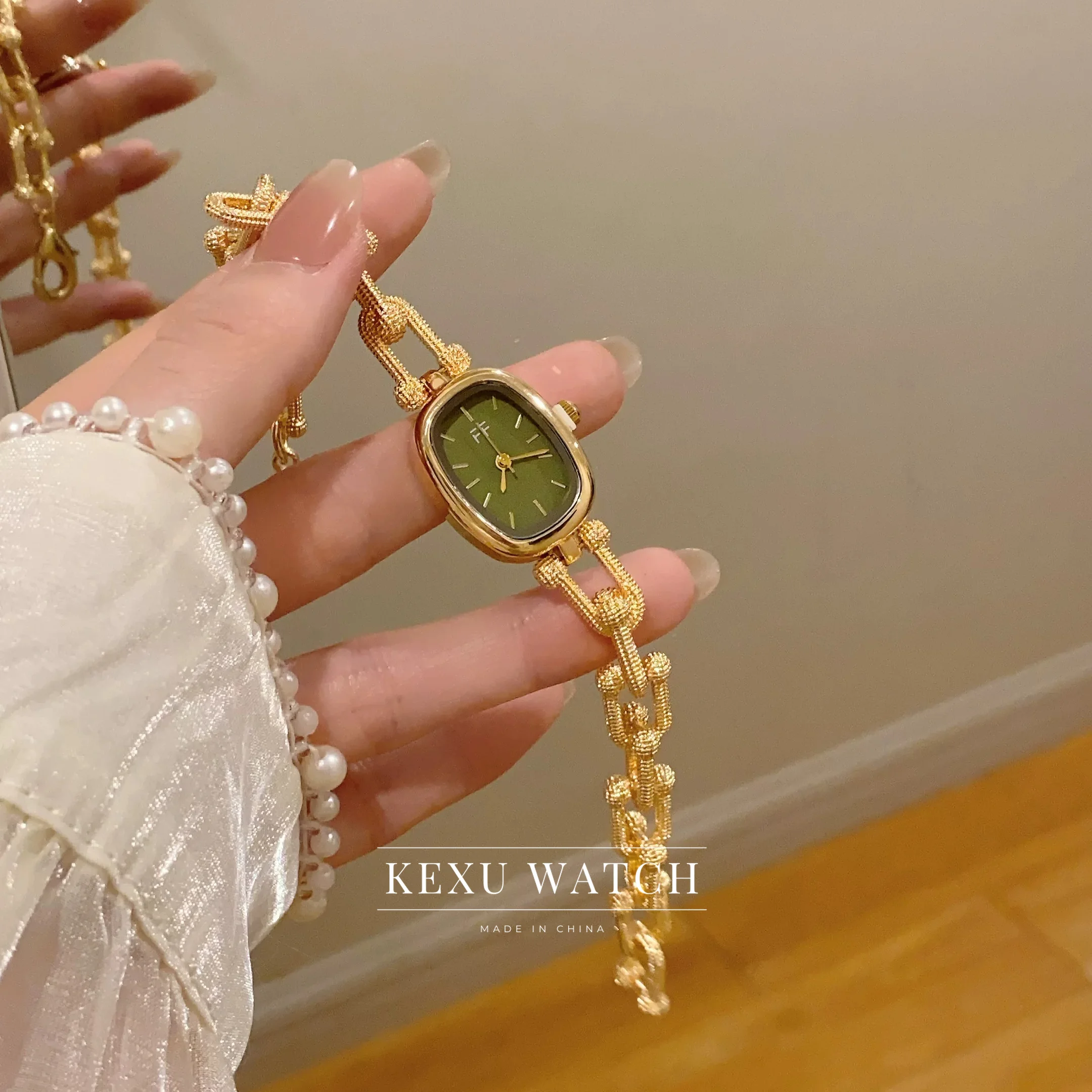Matte Gold Safety Pin Chain Watch Elegant Square Round Dial Quartz