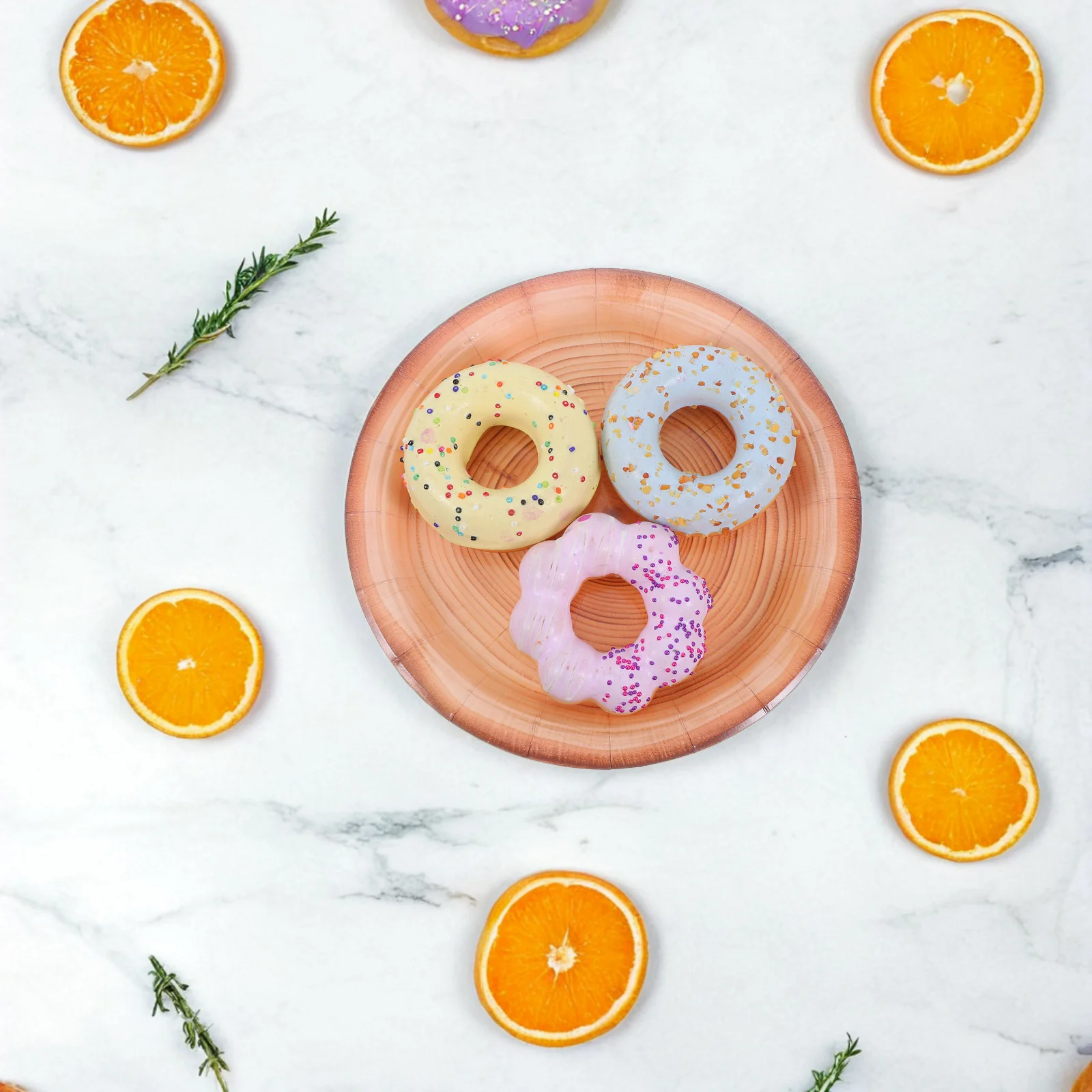 

16Pcs Vintage Style Wood Grain Paper Plates Sturdy Disposable for Fall Harvest Party Western Themed Events Dinner Dessert Use