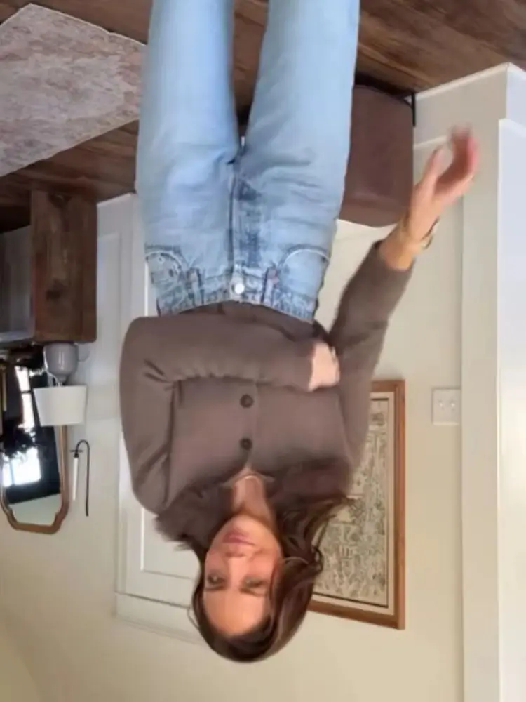 

HH женская модная универсальная однобортная вязаная куртка с эффектом искусственного меха с лацканами, женское зимнее темпераментное теплое пальто с длинными рукавами