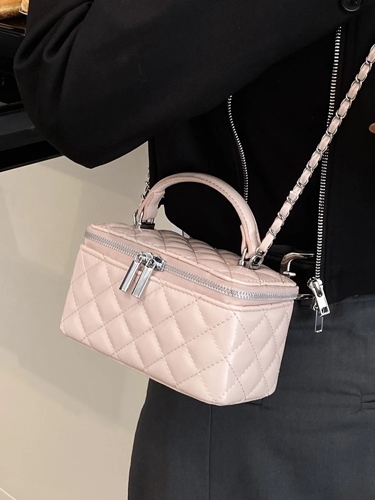 

Модная маленькая квадратная сумка 2026 года, новая модель, на одно плечо, кроссбоди, люксовая сумка с решетчатым дизайном, для молодых женщин