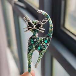 Retro Vintage Shiny Colorful Cat Brooch for Women Men Cool Kitten Animal Pins Suit Jewelry Accessories Party Gifts 2024 New