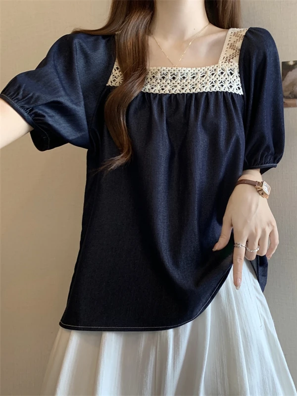 Csa Fena Plus Size de Verão com Gola Quadrada e Detalhes em Renda, Estilo Coreano, Manga Bufante, Caimento Solto e Efe...