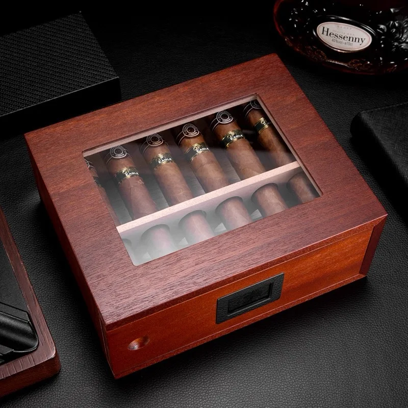 

Large Capacity Cigar Box, Cedar Wood Rich And Moisturizing Cigar Box.