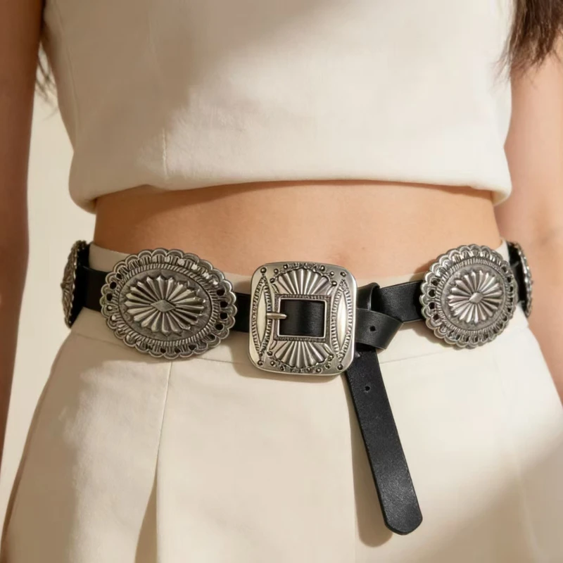 American-Style Western Retro Carved Patchwork Pu Belt with Distressed Silver Oval Sun Pattern Metal Embellishments, Available in Black and Brown, Bohemian Style, Suitable for Pairing with Dresses and Jeans, Personalized Decorative Belt