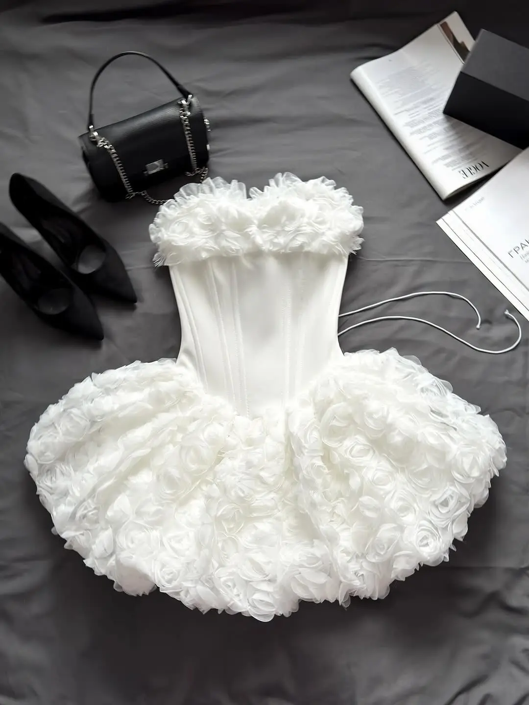 

Strapless White Homecoming Dress 3D Rose Corset Mini Prom Dress Puffy Satin Ball Gown Birthday Party Bridal Shower Customized