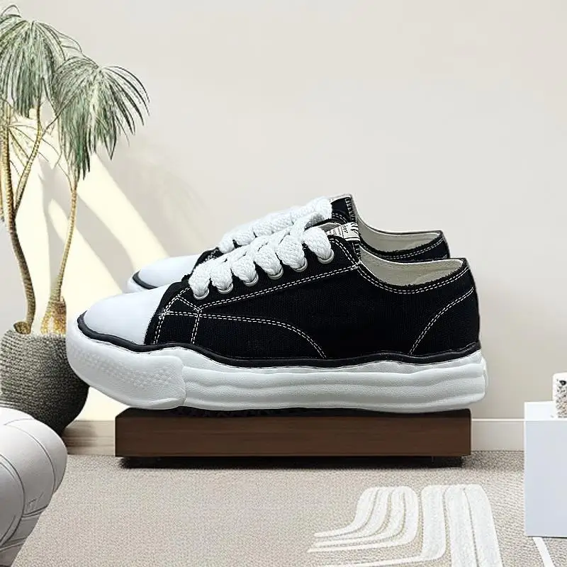 

New men's tennis shoes with vulcanized design, skateboarding canvas casual sports shoes