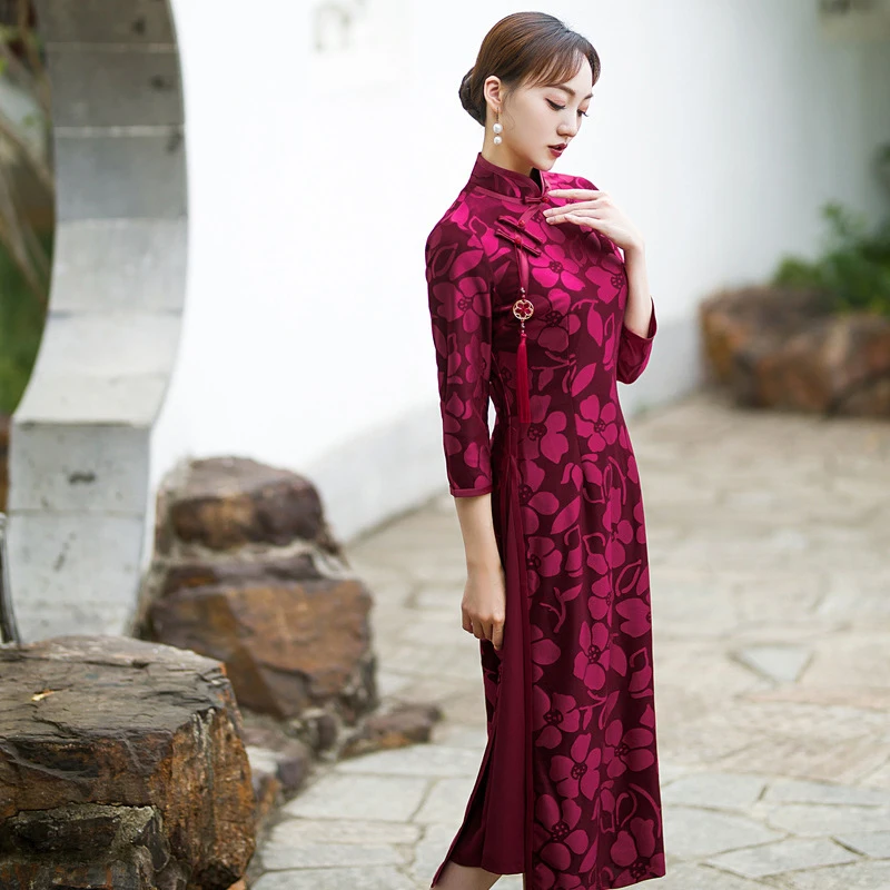 

Autumn Style Fragrant Snow Blue Qipao Chinese Traditional Evening Dress Velvet Jacquard Improved Ao Dai Tassel Cheongsam Dress