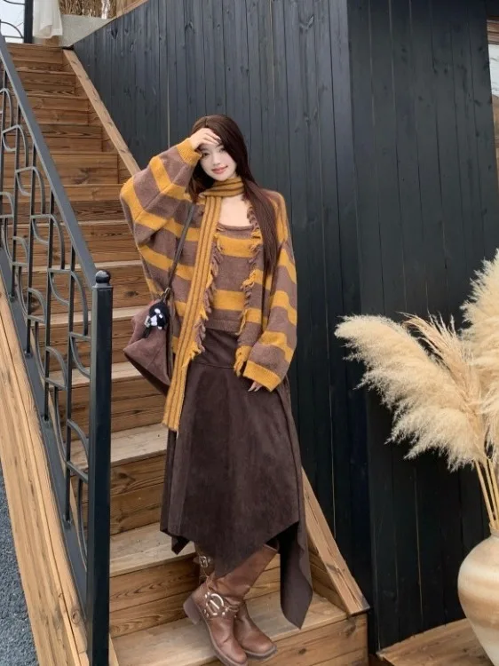 

plus Size Knitted Woolen Striped Top And Skirt Set Women's Faion Autumn Winter High Waist Asymmetrical Korean Sle Outfit
