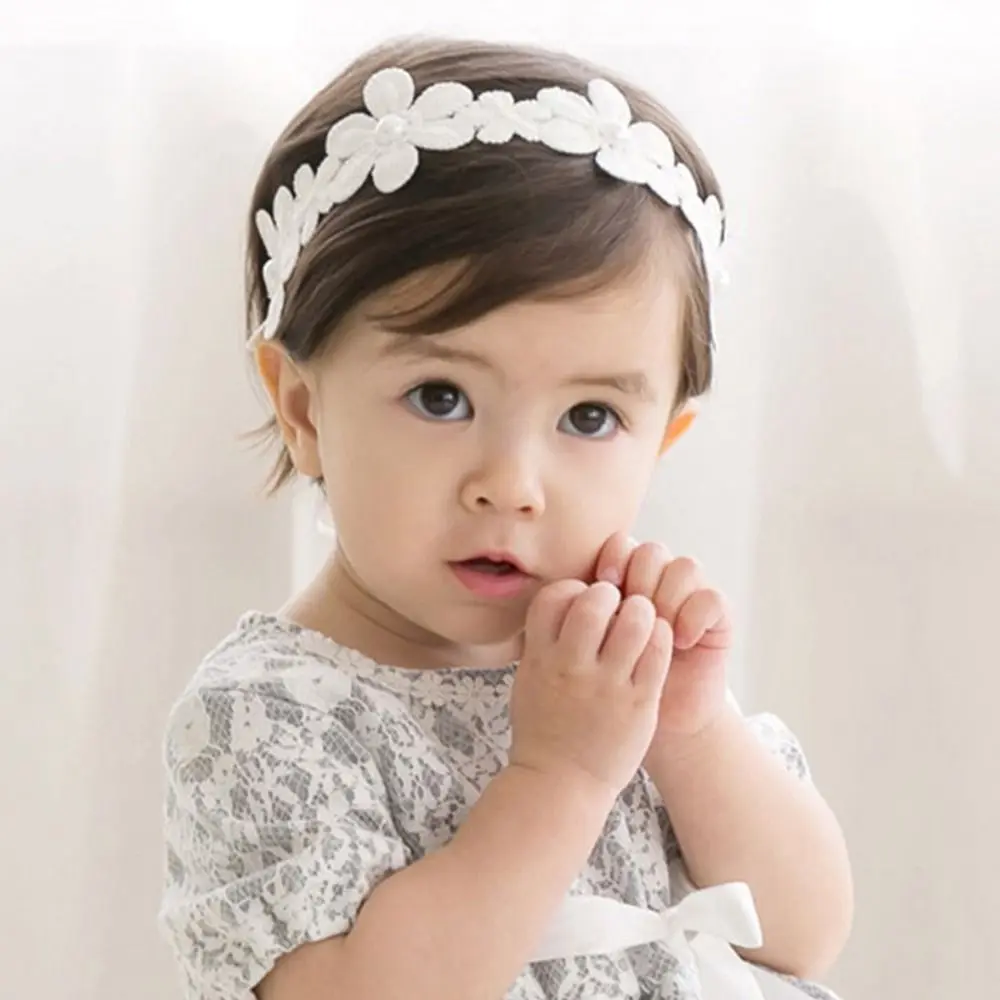 Diadema de perlas para bebé recién nacido, flor de encaje blanco, diadema elástica hecha a mano para niña, diademas para niño pequeño