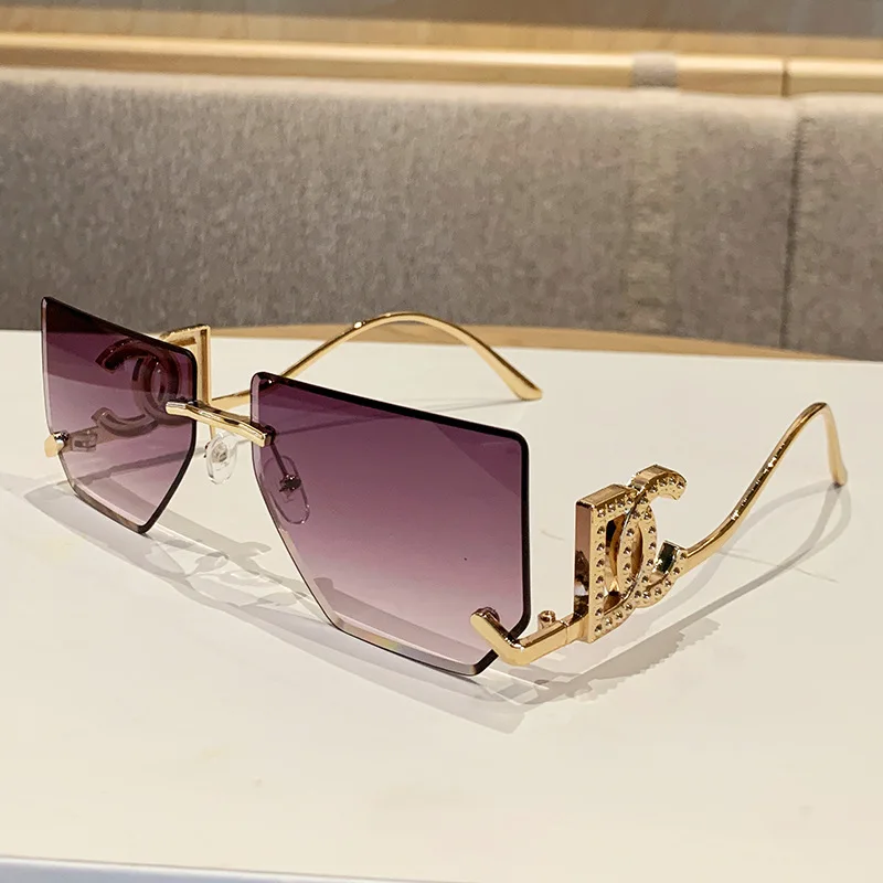 Luxury Vintage Style Boundless Gradient Color Glasses UV400 Protection Durable Lightweight Woman Sunglasses For Travel Outings