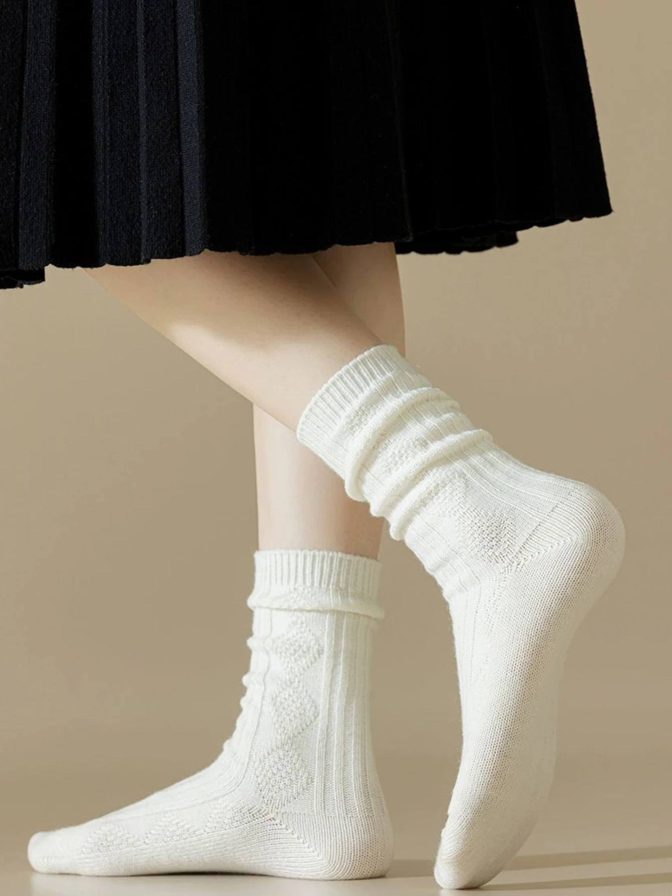3 Pairs Of Autumn And Winter Women's Cashmere Thick Soft Solid Color Warm Multi-color Diamond Pattern Middle Tube Socks