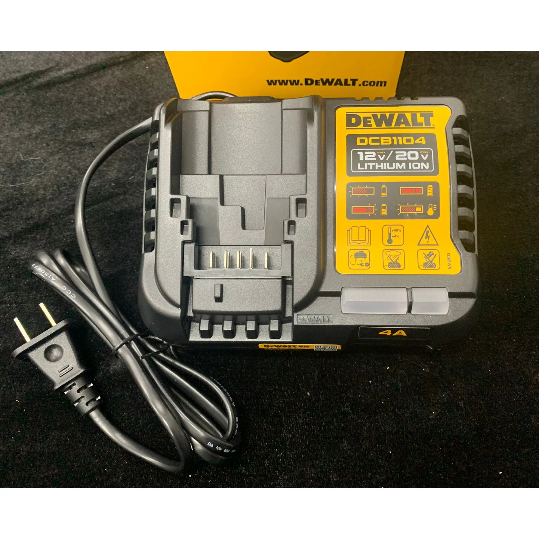 DEWALT DCB1104, 12V-20V 4A ładowarka litowo-jonowa ładowarka do elektronarzędzi Dewalt wskaźnik LED szybka ładowarka