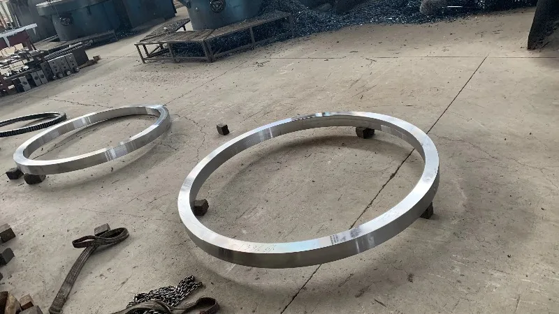 Maximum Diameter 4500mm Accessories Forged Steel Rings M318D 2216764 M322D M322C 5329470 Slewing Bearing