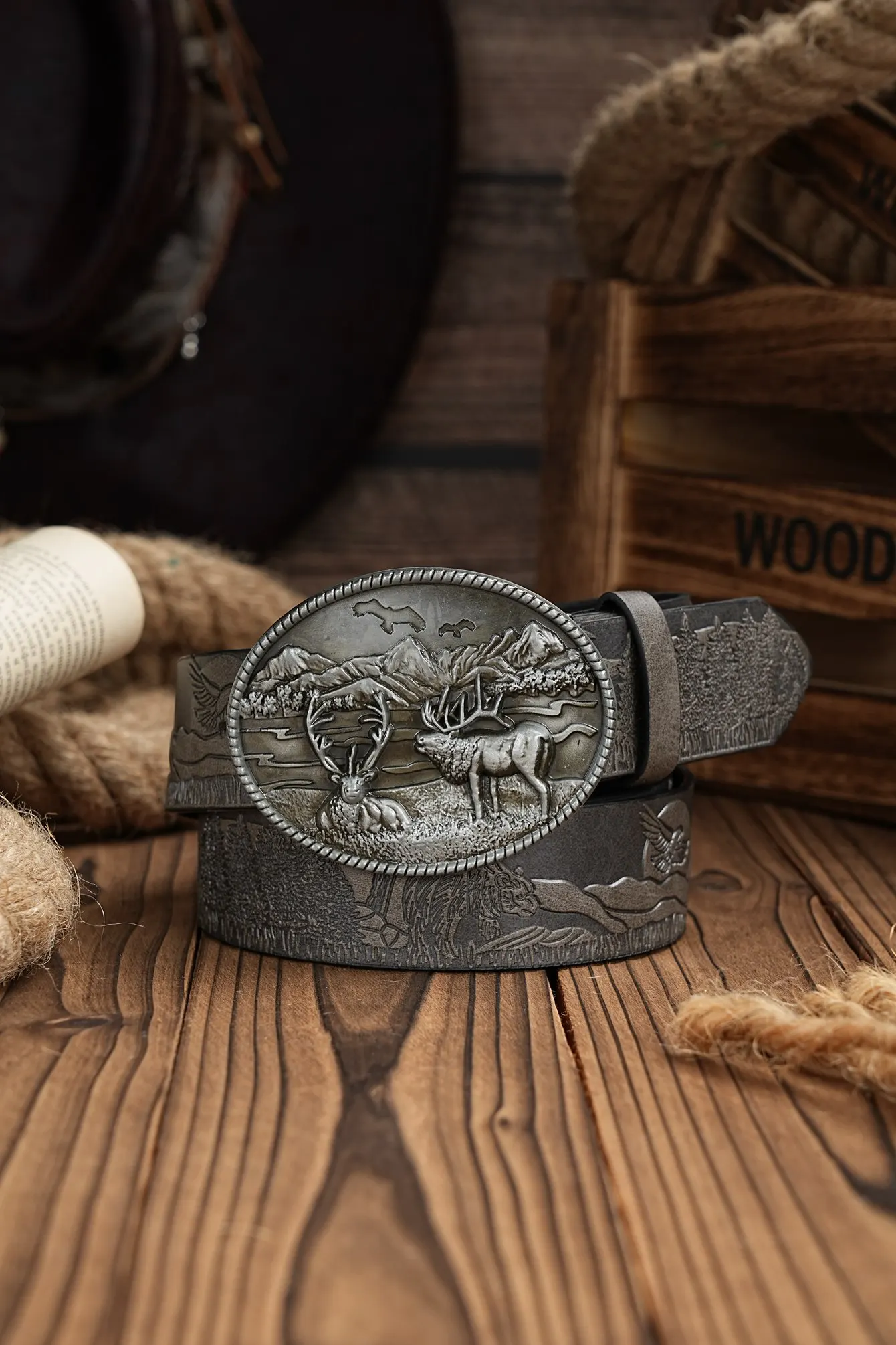 Ein lässiger, individueller und Retro-Gürtel, Kleidungsaccessoire im Western-Stil, Metallschnalle, PU-Gürtel, geeignet für Männer und Frauen. – Detail 7