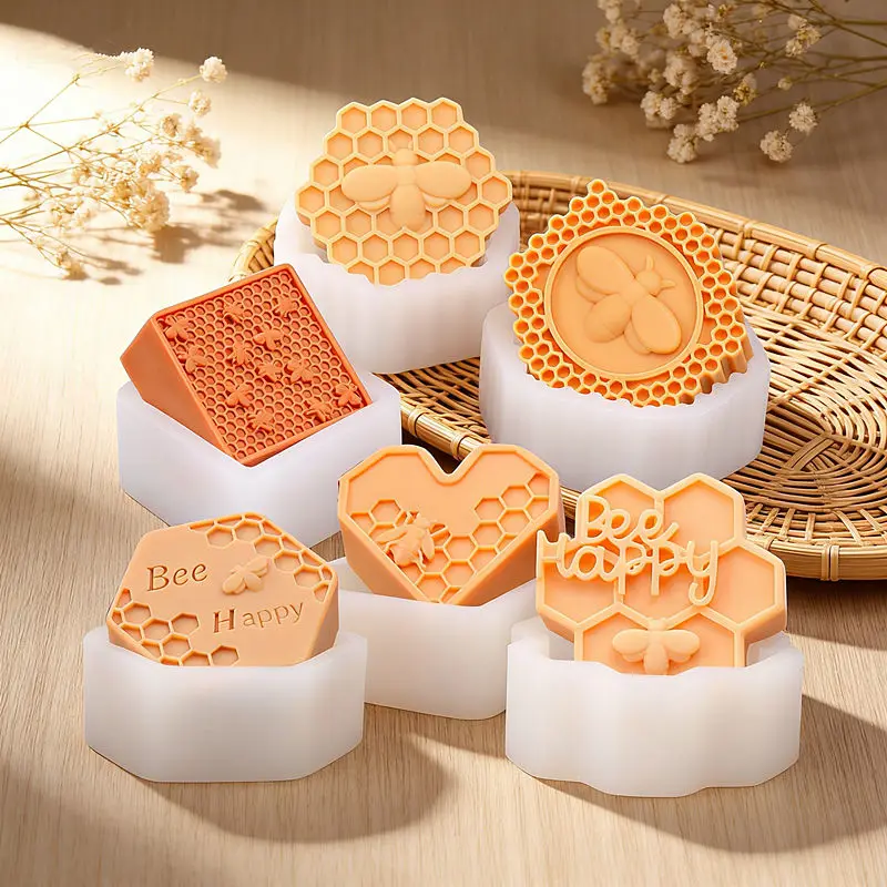 Kreative Herzform Sechseckige Waben-Bienen-Silikonform Quadratische Bienenstock-Textur DIY Handwerkswerkzeug für Seife und Kerzen