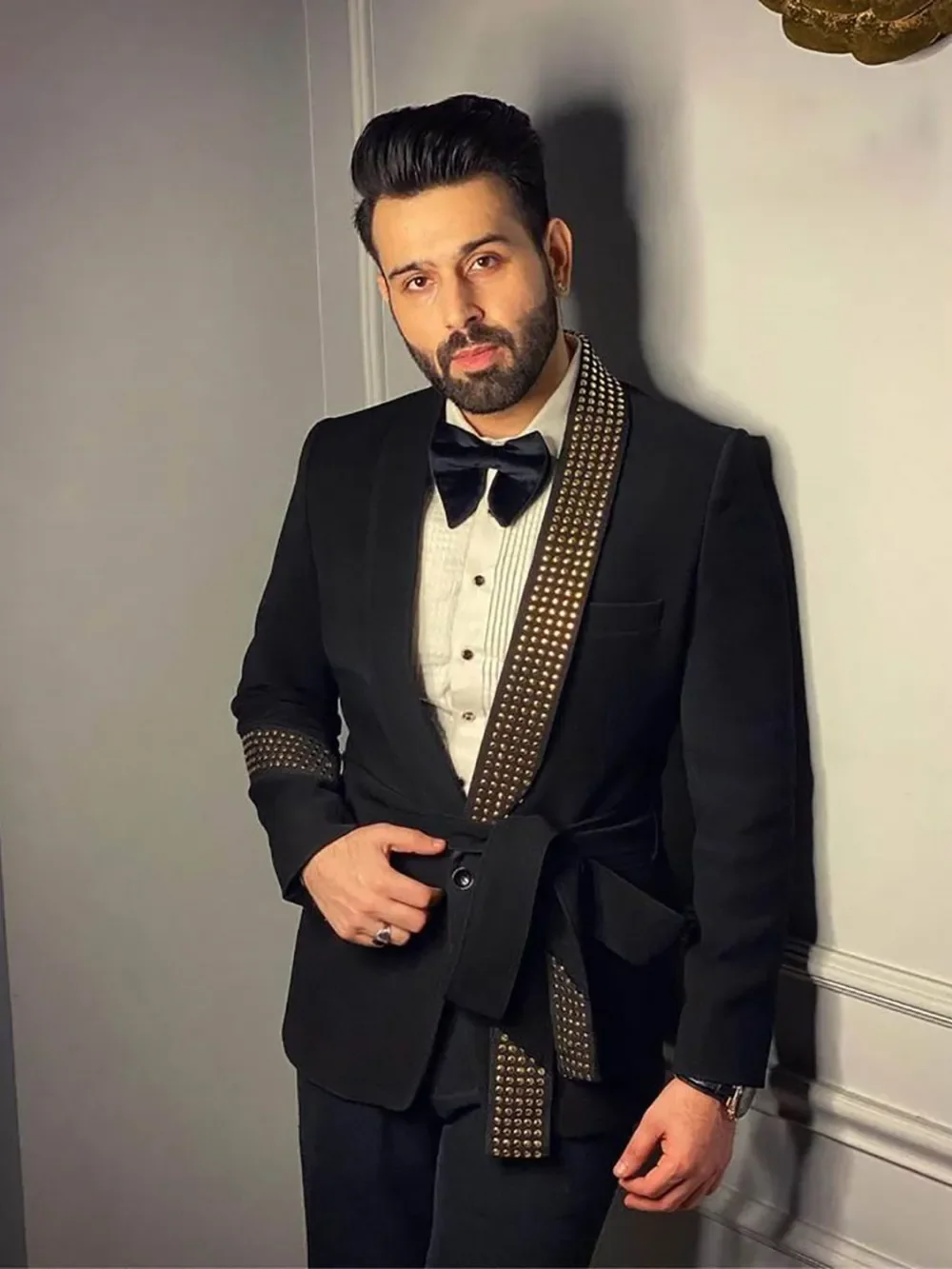 Designer Sashes Wedding Tuxedos Beaded 2 Piece Set Jacket Pants Men Suit Classic Fit Shawl Lapel Groom Wear Suits Customized