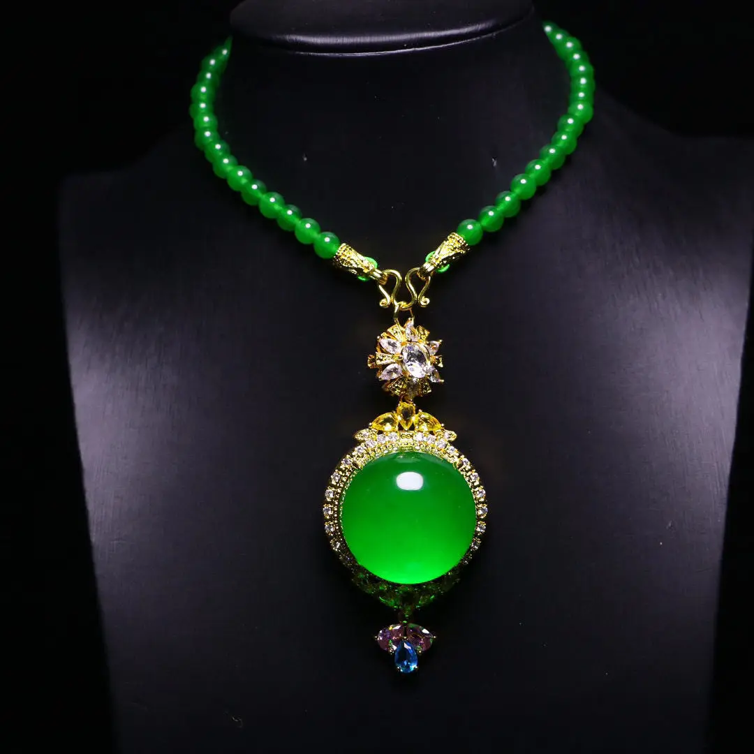 

Perfect high-ice Seiko inlaid pendant, exquisite jewelry, free chain, free box, exquisite jewelry.