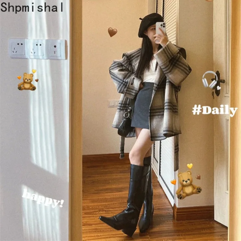 Winter New Thickened Vintage Plaid Woolen Coat for Women's Design Medium Length Navy Collar Woolen Coat Female Clothing