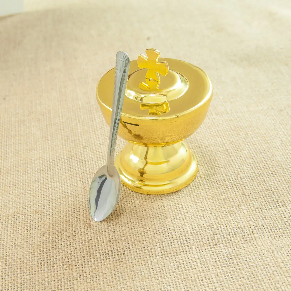 

Golden Cross Holy Grail Chalice with Spoon Zinc Alloy Communion Cup for Church Mass Sacramental Wine Christian Eucharist Supplie