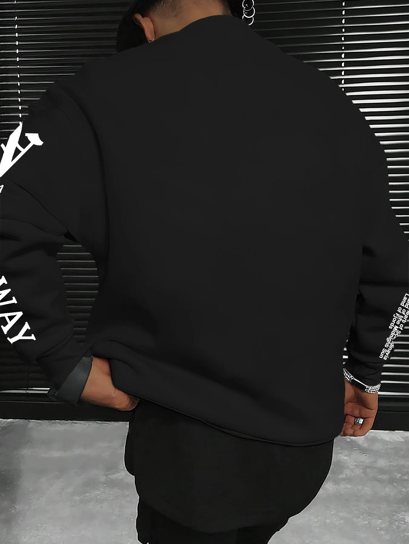 Oversized Casual Crewneck Sweatshirt Men Streetwear Vintage Script Graphic Front Sleeve Print Pullover Tops S‑XXL