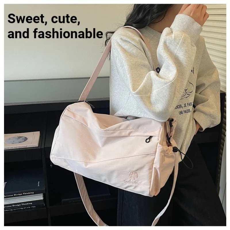 

Fashionable waterproof sports fitness crossbody bag, casual commuting student versatile shoulder bag, storage portable handbag
