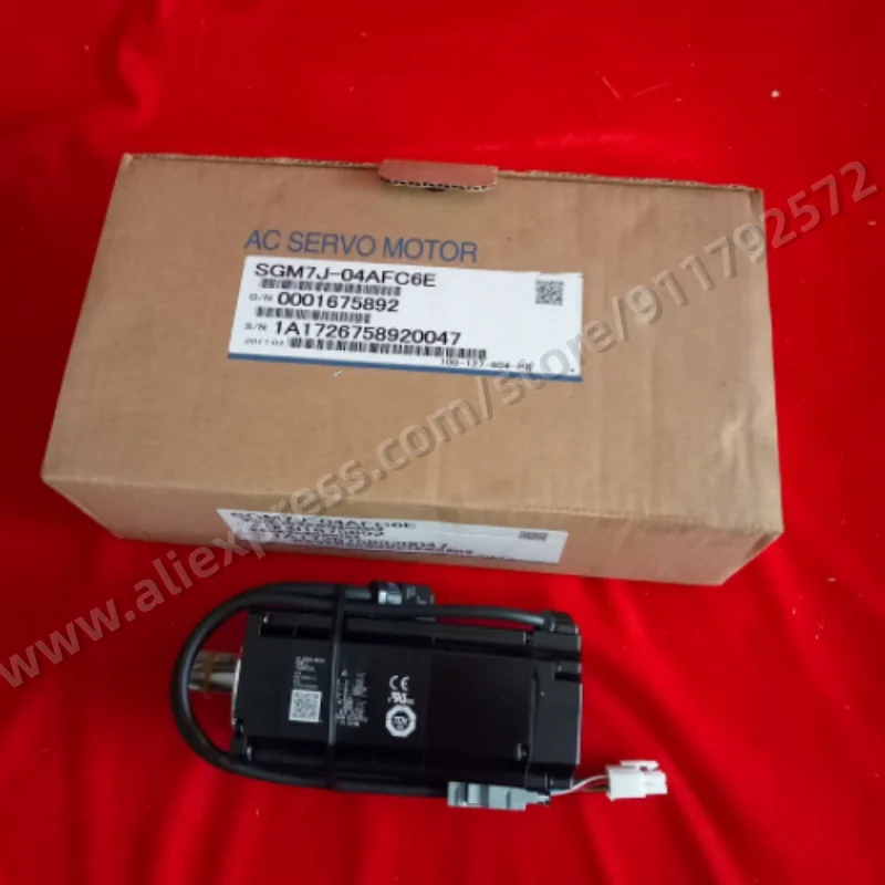 Brand new original servo motor SGM7J-04AFC6E one year warranty, fast delivery