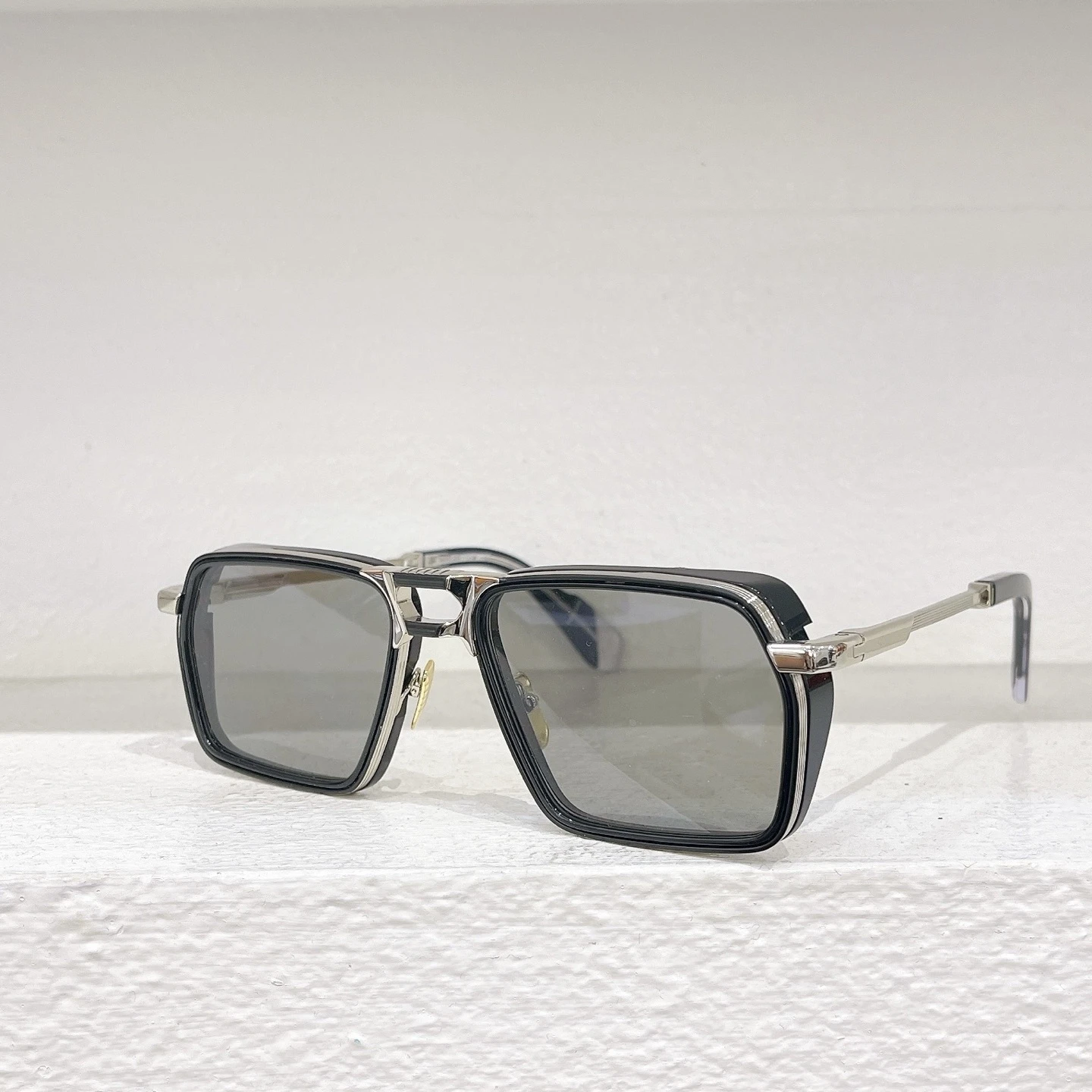   مربع جسر مزدوج النظارات الشمسية الشعبية مصمم رجل إمرأة GT-R موضة نظارات شمسية معدنية في الهواء الطلق الرجال النظارات الشمسية