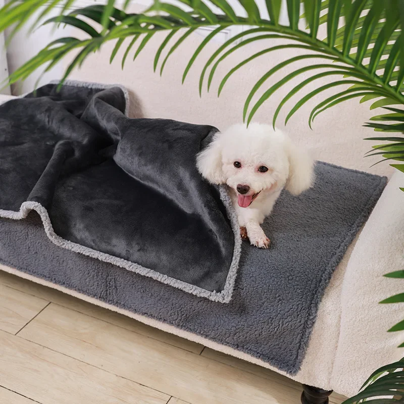 Waterproof Pet Blanket Liquid Pee Proof Dog Blanket for Sofa Bed Couch Cat Blanket Pet Supplies