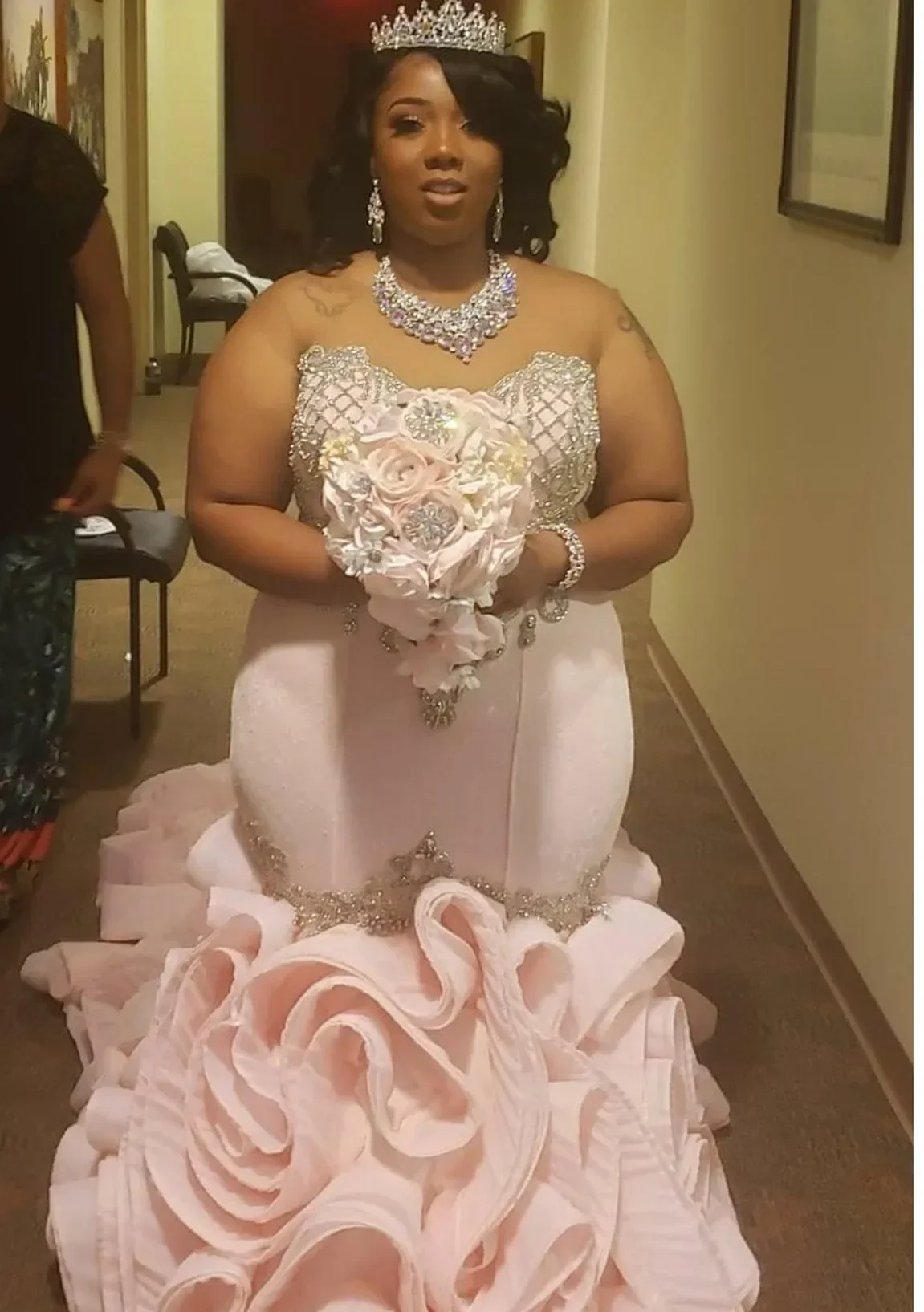 

Customized Blush Pink Mermaid Sweetheart Beads Appliques Plus Size Wedding Luxury Dress For Bridal