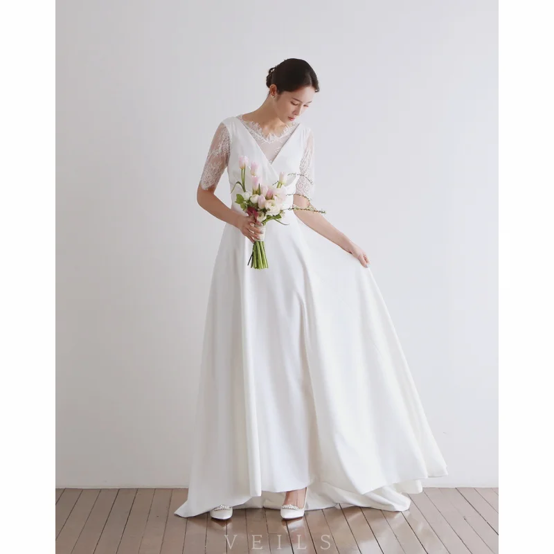 

New Style White Satin Small Trailing Simple Main Yarn Bridal Travel Photography Fairy Light Wedding Dress Outdoor Wedding
