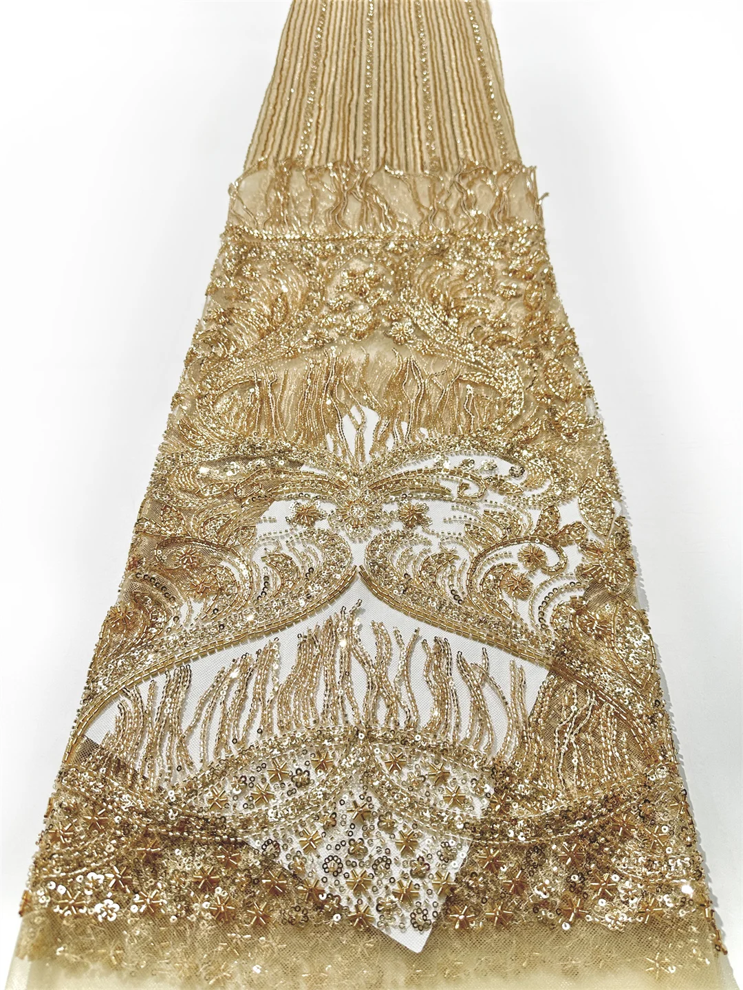 

2025 Latest Nigerian Sequins Lace Fabric Heavy Beaded Lace Fabric Luxury French Lace Fabric Embroidery Lace Fabric For Wedding